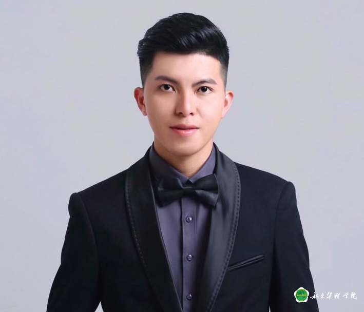优秀毕业生 李忠星